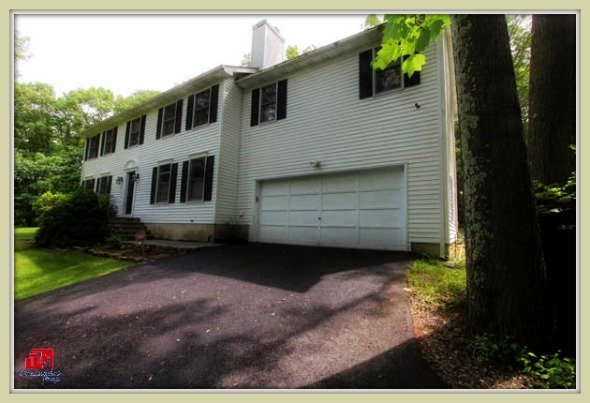 Feel the comfort and style in this Bethel CT home for sale.